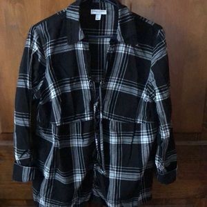 Maternity top- size Large